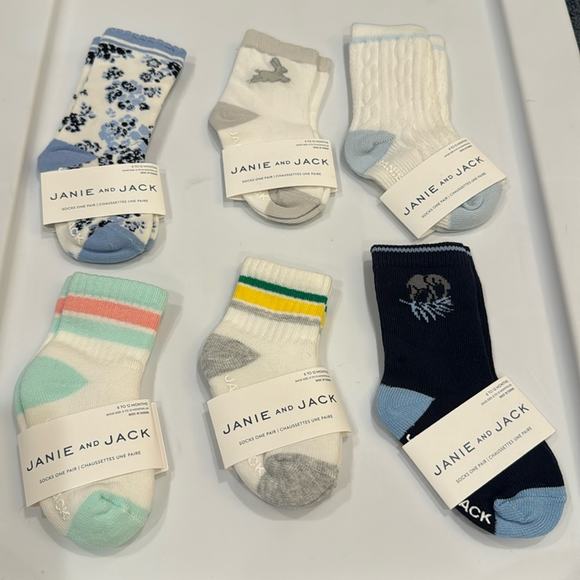 Janie and Jack Boy’s Assorted Socks - Set of 6 Size 6-12M - Picture 2 of 3